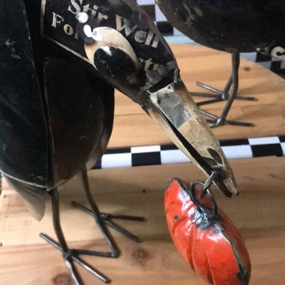 Pottery Barn Recycled Handmade Iron Crows With Pumpkin - Set Of 2 🎃 - Picture 8 of 17